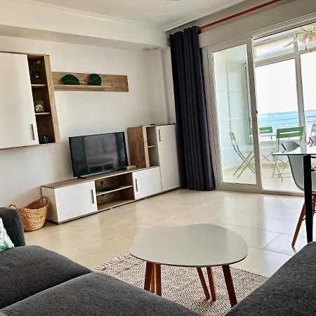 דירה Sunny Retreat